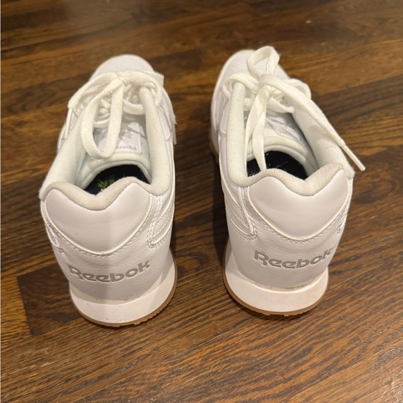 Classic Reeboks - Picture 5 of 6